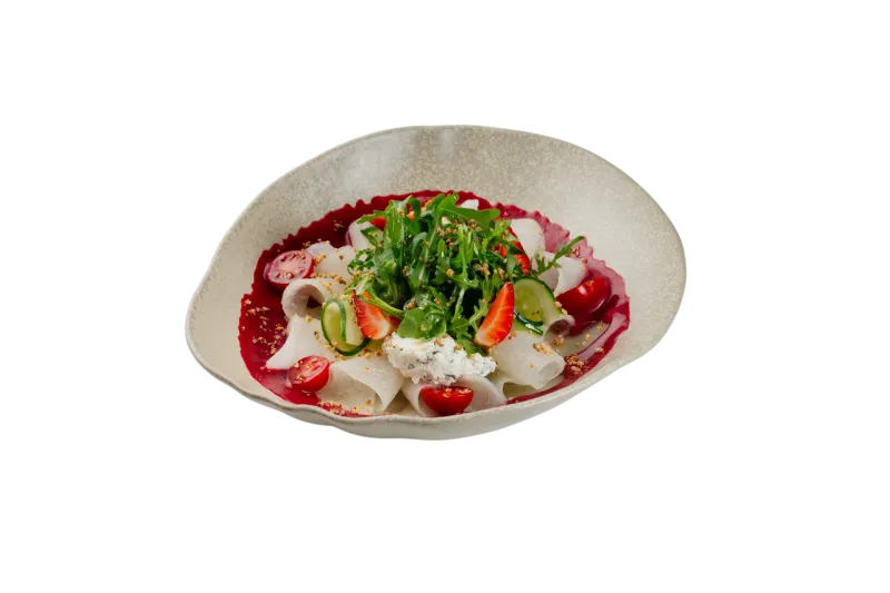Салат с дыней и смородиновым соусом