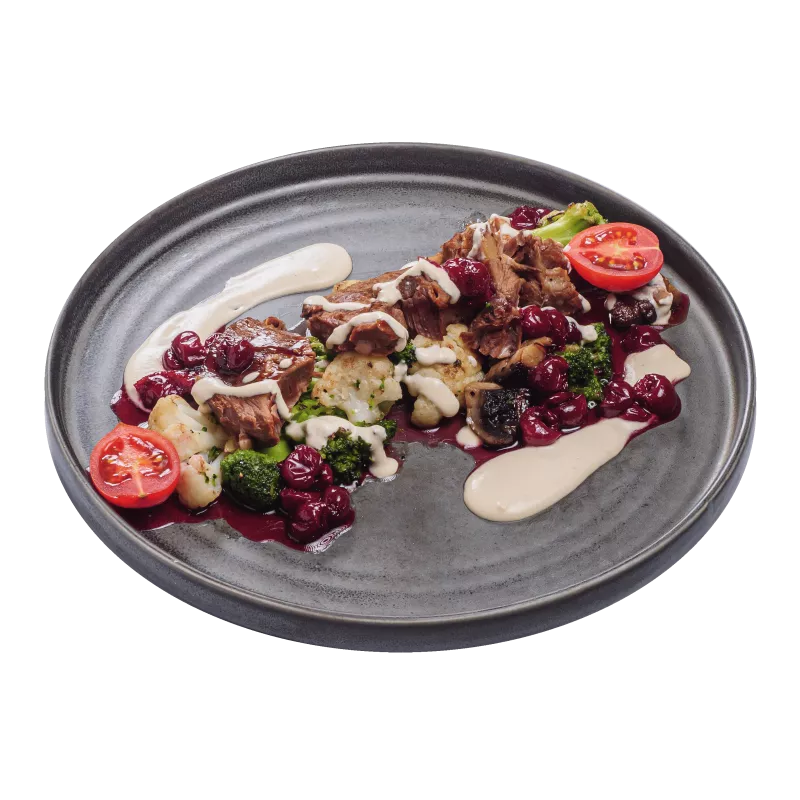 Баранина томленая с овощами